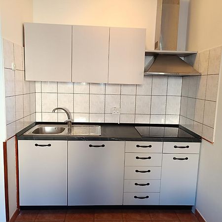 רוביני Family Apartments Suzi מראה חיצוני תמונה