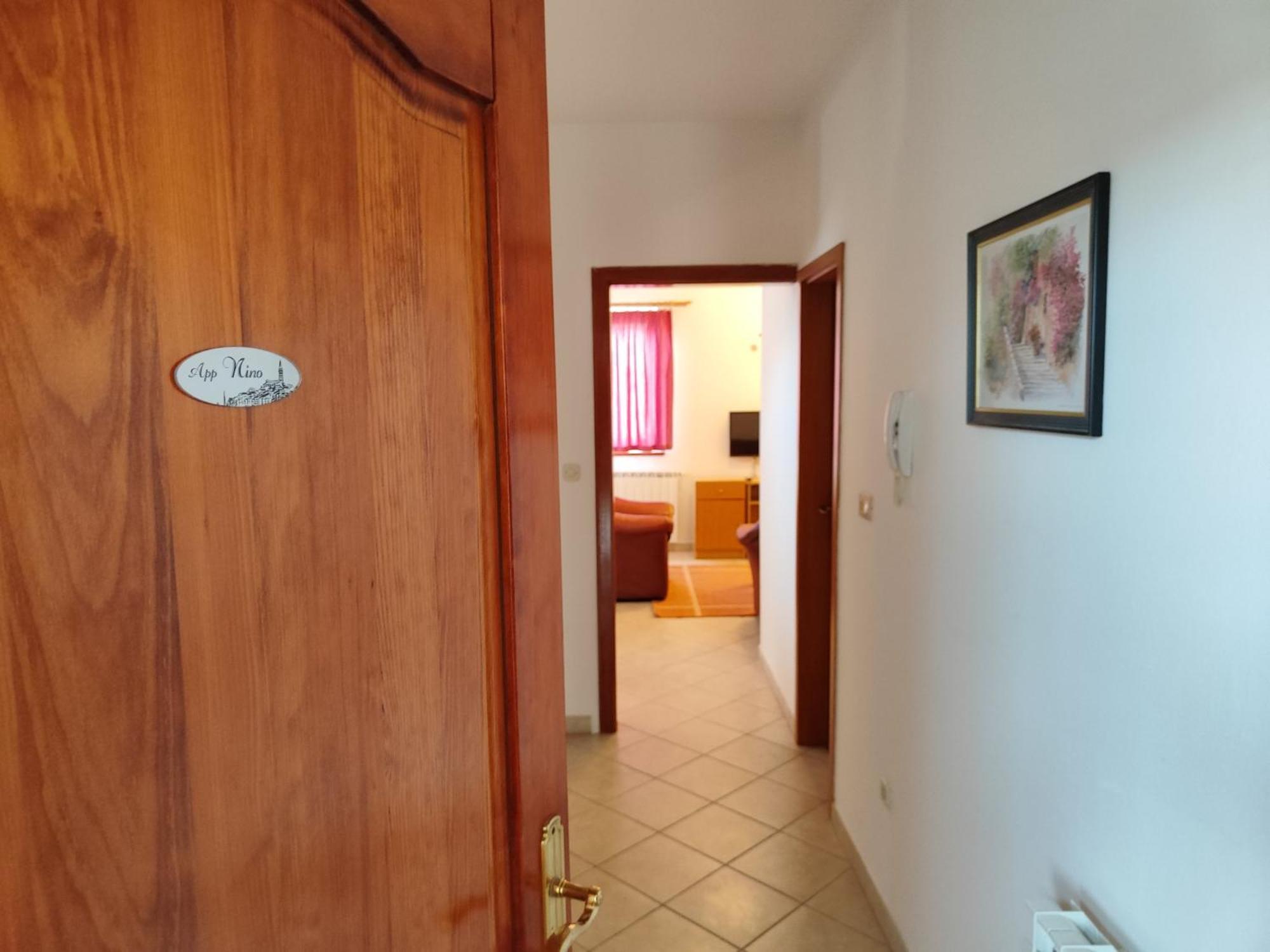 רוביני Family Apartments Suzi מראה חיצוני תמונה